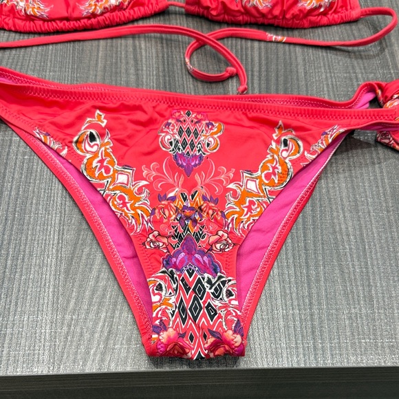 Save The Queen Vibrant Red and Pink Bikini - Picture 2 of 11